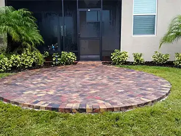 Sealer application on clean pavers